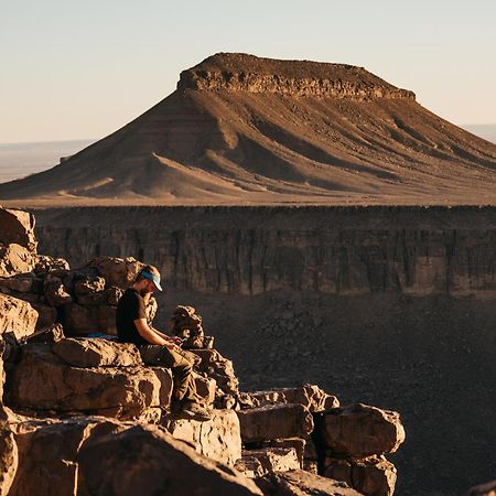 Отель Bivouac Les Nomades & Foum Zguid To Chegaga Tours Экстерьер фото