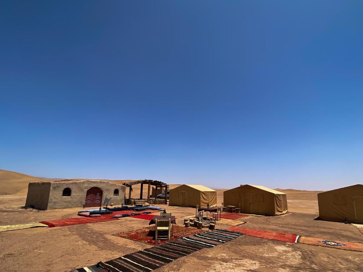 Отель Bivouac Les Nomades & Foum Zguid To Chegaga Tours Экстерьер фото