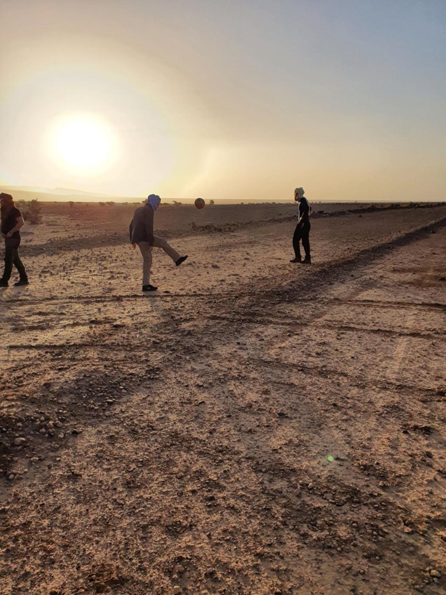 Отель Bivouac Les Nomades & Foum Zguid To Chegaga Tours Экстерьер фото